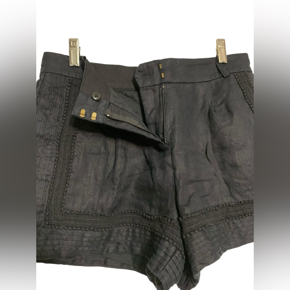J.Crew women’s size 2 black linen, cotton lined shorts in Like new condition.